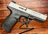 SMITH & WESSON (S&W) Two-Tone SD9 VE 9MM LUGER (9x19 PARA) - 1 of 3