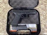 GLOCK G22 GEN5 *REFURBISHED* .40 S&W - 2 of 3