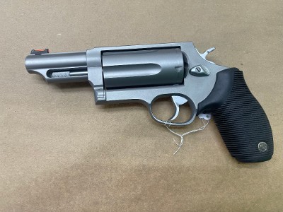 TAURUS The Judge .45 LC/.410 GA