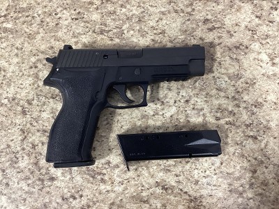 SIG SAUER P226 .40 S&W