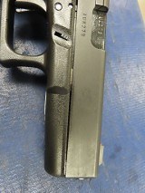 GLOCK 22.40 S&W - 2 of 3