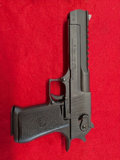 MAGNUM RESEARCH DESERT EAGLE XIX .50 AE