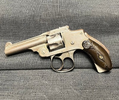 SMITH & WESSON FIRST MODEL 32 Smith & Wesson (short)