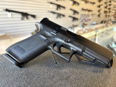 GLOCK G17 GEN 5 9MM LUGER (9X19 PARA)