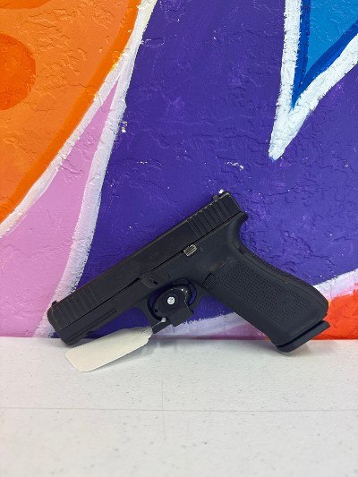 GLOCK 17 GEN 5 9MM LUGER (9x19 PARA)