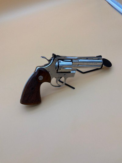 COLT PYTHON .357 MAG