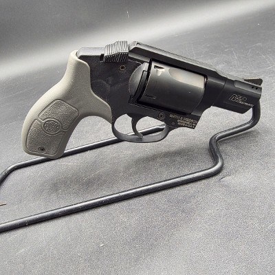 SMITH & WESSON BODYGUARD 38 .38 SPL