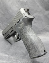 SIG SAUER P226 9MM LUGER (9x19 PARA) - 2 of 3