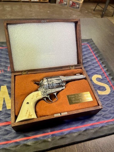 RUGER Vaquero .45 LC - Image 1 of 3