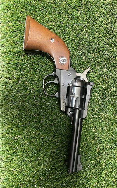 RUGER NEW MODEL SINGLE SIX .22 CAL - Image 2 of 2