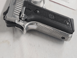 TAURUS PT940 Stainless w/4 Mags, Hard Case .40 S&W - 2 of 3