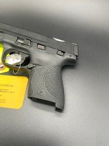 SMITH & WESSON M&P 9 SHIELD 9MM LUGER (9x19 PARA) - 2 of 3