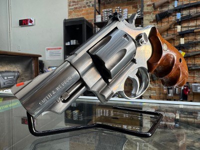 SMITH & WESSON 657 .41 REM MAG