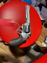 SMITH & WESSON 629 CLASSIC .44 MAGNUM - 1 of 3