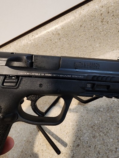 SMITH & WESSON M&P 9 2.0 9MM LUGER (9x19 PARA)