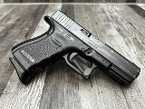 GLOCK 23 GEN 4 40 Smith & Wesson - 2 of 3