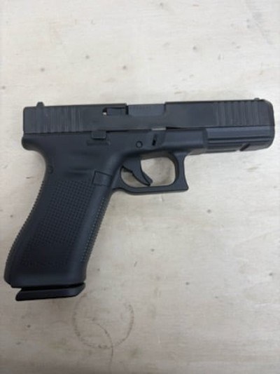 GLOCK 17 GEN 5 9MM LUGER (9x19 PARA)
