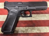 GLOCK G17 GEN 5 9MM LUGER (9X19 PARA) - 2 of 3