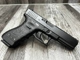 GLOCK 22 GEN 3 40 Smith & Wesson - 2 of 3