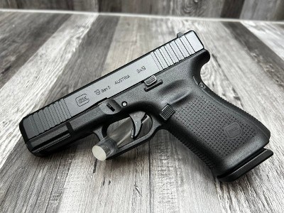 GLOCK 19 GEN 5 9MM LUGER (9x19 PARA)