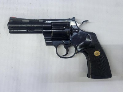 COLT PYTHON REVOLVER 357 .357 MAG
