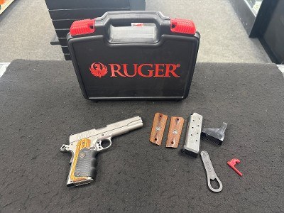 RUGER SR1911 STANDARD .45 ACP