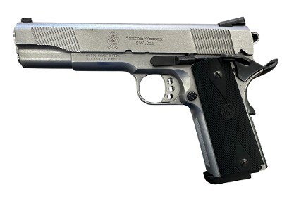 SMITH & WESSON SW1911 .45 ACP