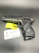 DAEWOO DH 40 .40 S&W - 1 of 3