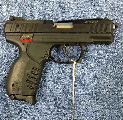 RUGER SR22 .22 LR - Image 2 of 3