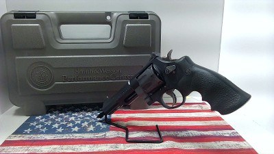 SMITH & WESSON M&P R8 PERFORMANCE .357 MAG