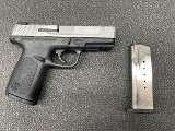 SMITH & WESSON SD40 VE .40 S&W - 1 of 3