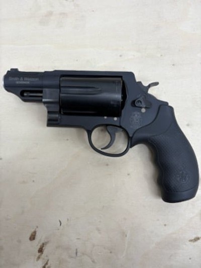 SMITH & WESSON GOVERNOR .45 colt/.45 acp/.410 - Image 2 of 3