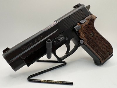 SIG SAUER P220 .45 ACP