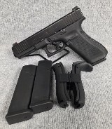 GLOCK G17 GEN5 9MM LUGER (9X19 PARA) - 2 of 3