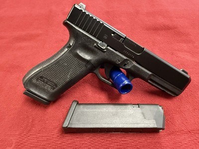 GLOCK FULL SIZE 9MM 17 GEN 5 G17 GEN5 9MM LUGER (9x19 PARA)
