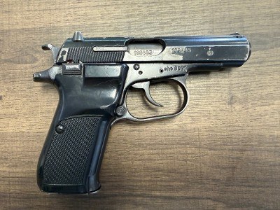 CZ CZ82 9x18MM MAKAROV