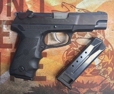 RUGER P89 9MM LUGER (9x19 PARA)