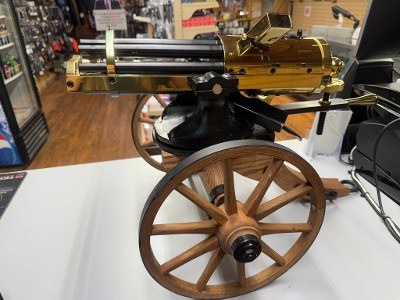 TIPPMANN ARMS 8-Barrel Gatling Gun 9MM LUGER (9x19 PARA) - Image 2 of 3