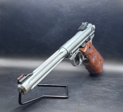 RUGER MARK IV HUNTER .22 LR