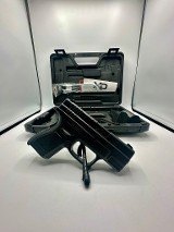 SPRINGFIELD ARMORY XD .40 S&W - 3 of 3