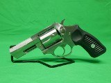 RUGER SP101 .327 FEDERAL MAG - 1 of 3