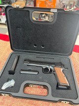EAA WITNESS HUNTER 10MM - 1 of 3