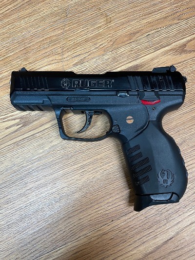 RUGER SR22 .22LR/.22MAG