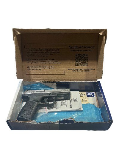SMITH & WESSON SD40 2.0 .40 S&W