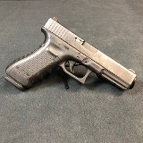 GLOCK 22 GEN 4 40 Smith & Wesson - 1 of 3