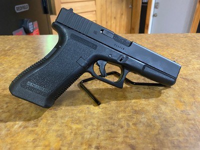GLOCK G17 9MM LUGER (9x19 PARA)