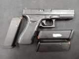 GLOCK G17 GEN 4 9MM LUGER (9x19 PARA) - 1 of 3