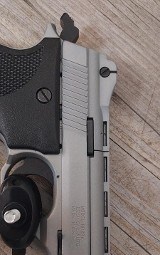 PHOENIX ARMS HP22A .22LR/.22MAG - 2 of 3