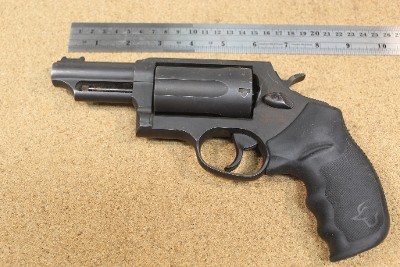 TAURUS JUDGE .45 LC/.410 GA - Image 3 of 3