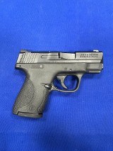 SMITH & WESSON M&P 9 SHIELD 9MM LUGER (9X19 PARA) - 1 of 3